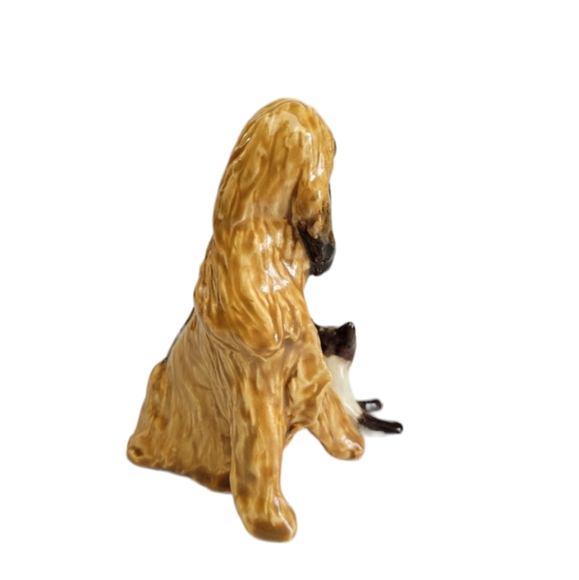 Designs in Clay Afganhound Looking Down at a Siamese Cat Signed by Donna Eddy - Picture 3 of 11